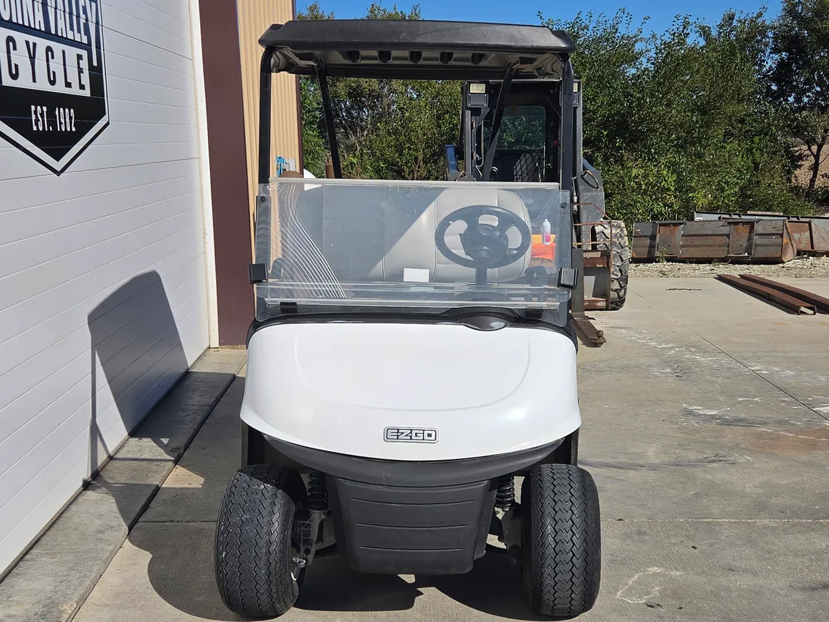 2023 E-Z-GO Freedom thumb 3