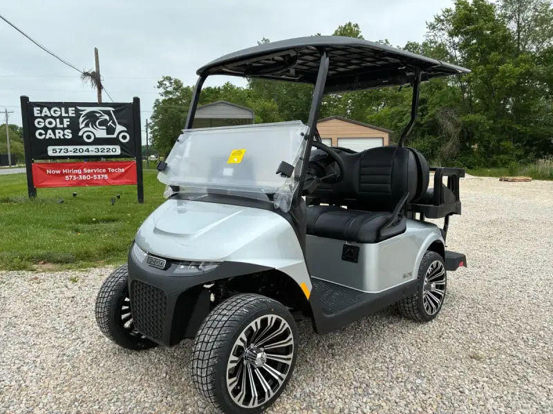 2026 E-Z-GO RXV 4 Touring ST ELiTE Lithium photo 1