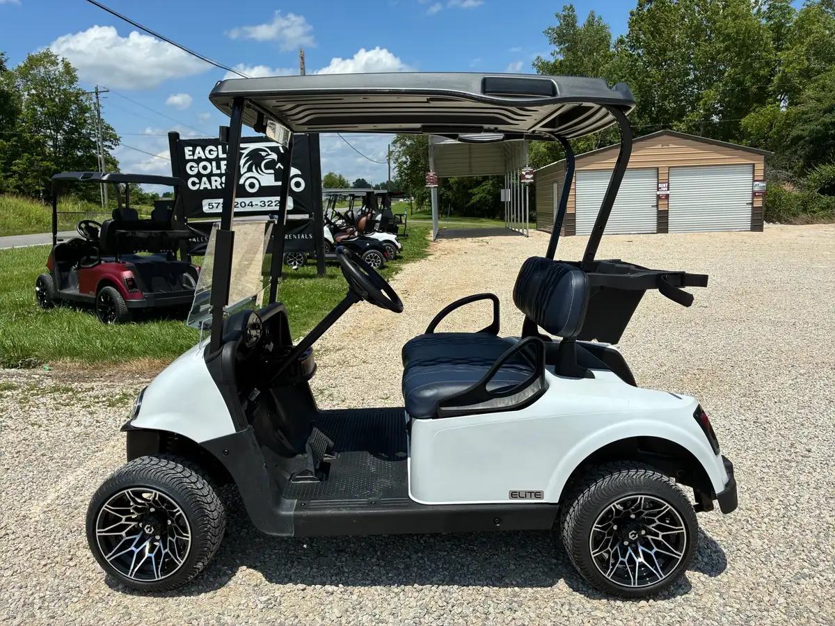 2021 E-Z-GO Freedom ELiTE Lithium thumb 4