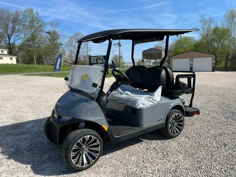 2026 E-Z-GO RXV 4 Touring ST ELiTE Lithium photo 1