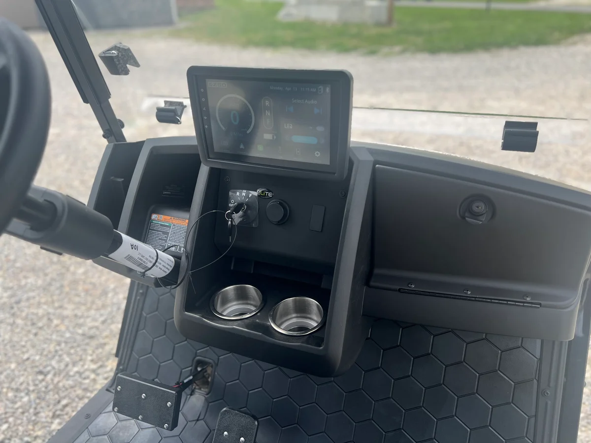 2026 E-Z-GO Express 6 Touring ST ELiTE Lithium thumb 3