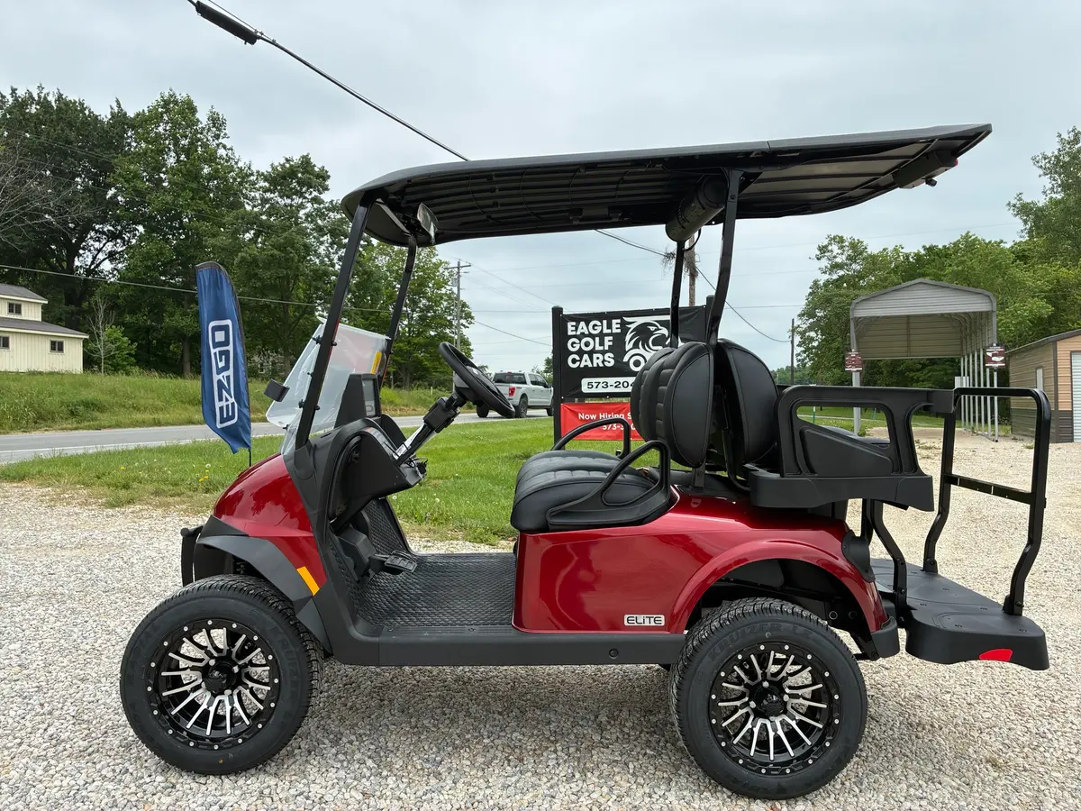 2026 E-Z-GO RXV ELiTE Lithium thumb 2