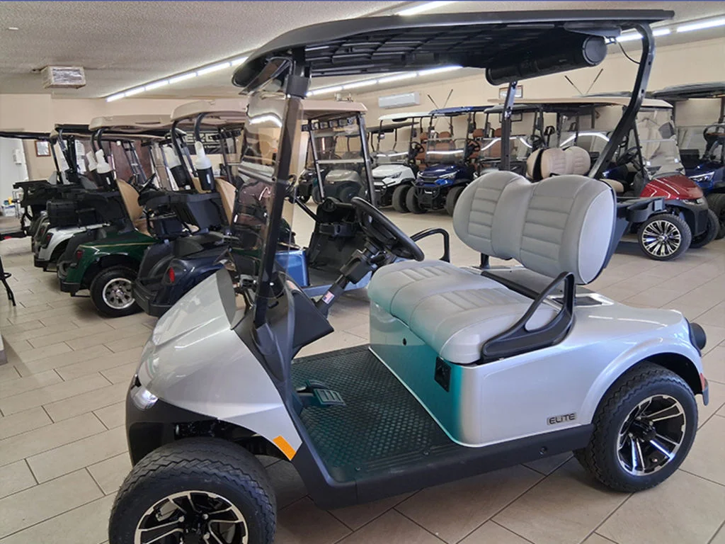 2026 E-Z-GO RXV ELiTE Lithium thumb 2