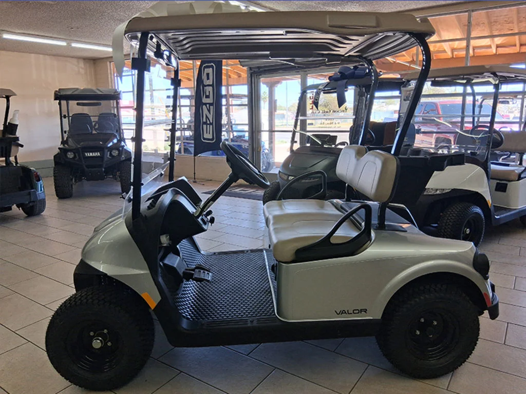 2026 E-Z-GO RXV 2 Valor S + 48V Platinum thumb 4