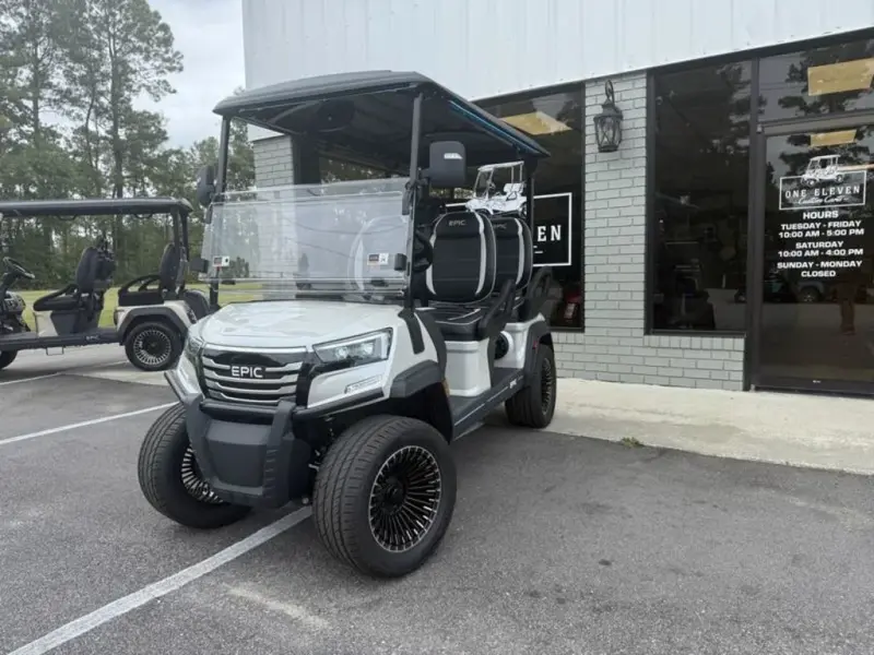 2025 Epic Carts E40 photo 1