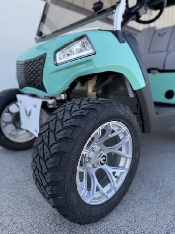 2025 Honor LSV 2+2 G1 6" Lift thumb 2