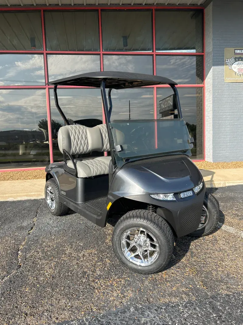 2026 E-Z-GO Freedom photo 1