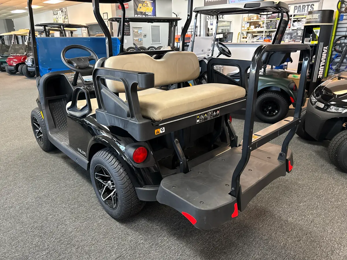 2024 E-Z-GO Valor 48V Electric thumb 2