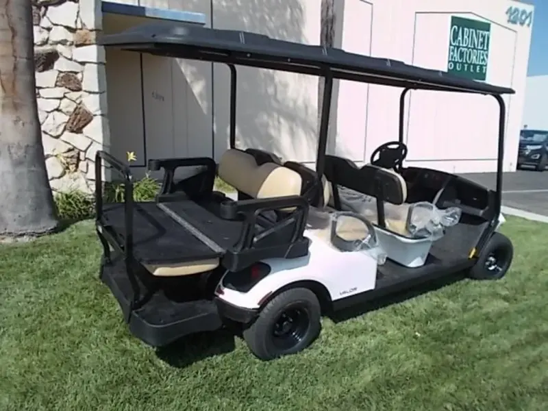 2026 E-Z-GO Express 6 Valor Connect 48V Bright White thumb 4