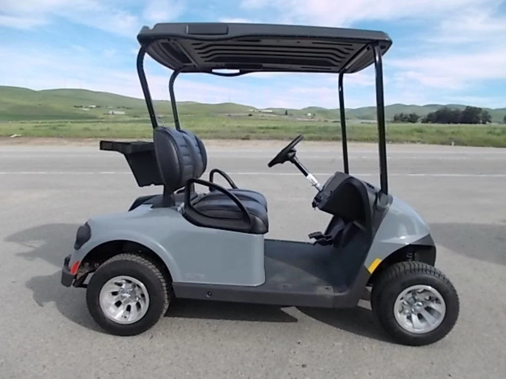 2026 E-Z-GO RXV 2 Valor S + 48V Platinum thumb 2
