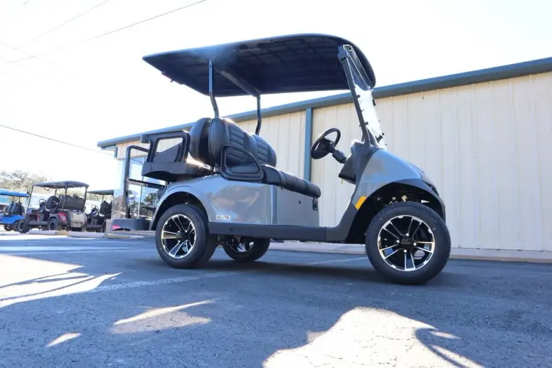 2026 E-Z-GO RXV ELiTE Lithium photo 1