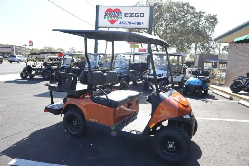 2024 E-Z-GO Valor thumb 1