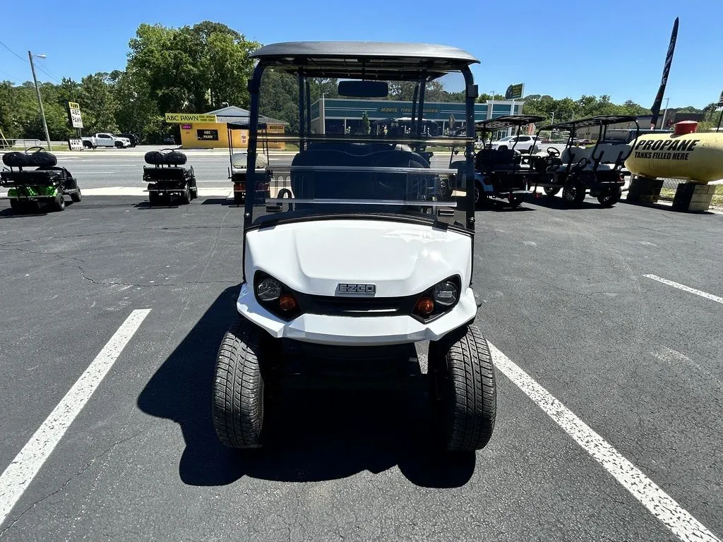 2022 E-Z-GO Liberty ELiTE Lithium thumb 3