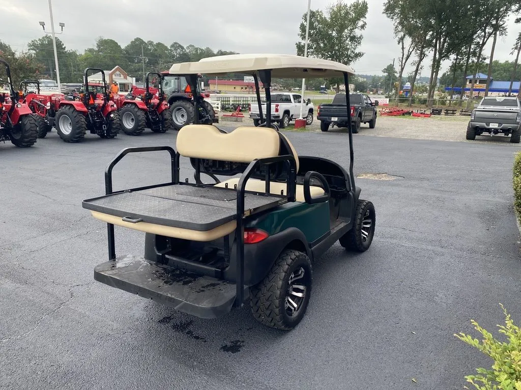 2016 Club Car Precedent Gas thumb 4