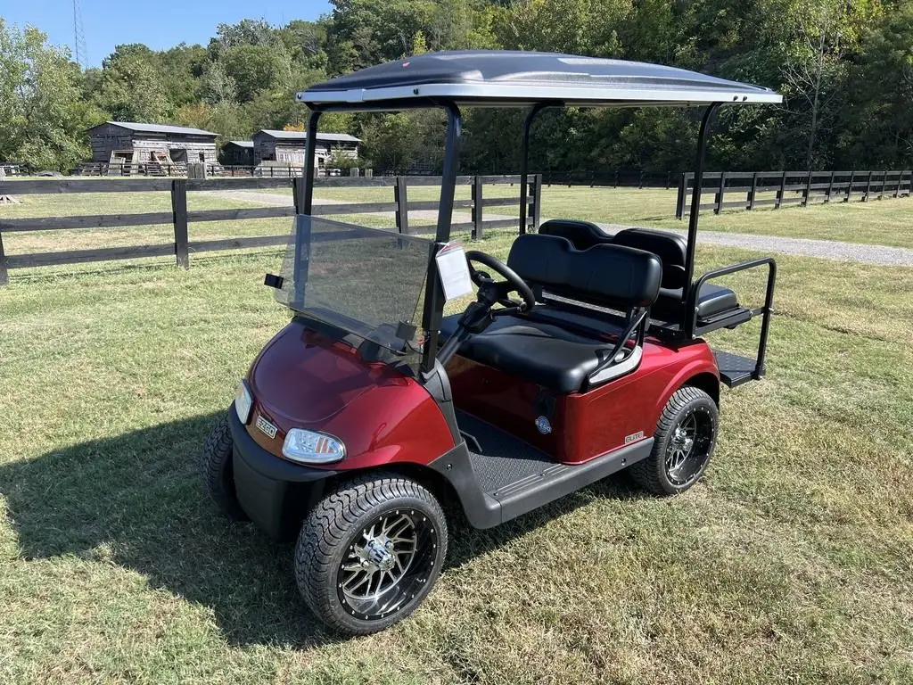 2021 E-Z-GO RXV thumb 1