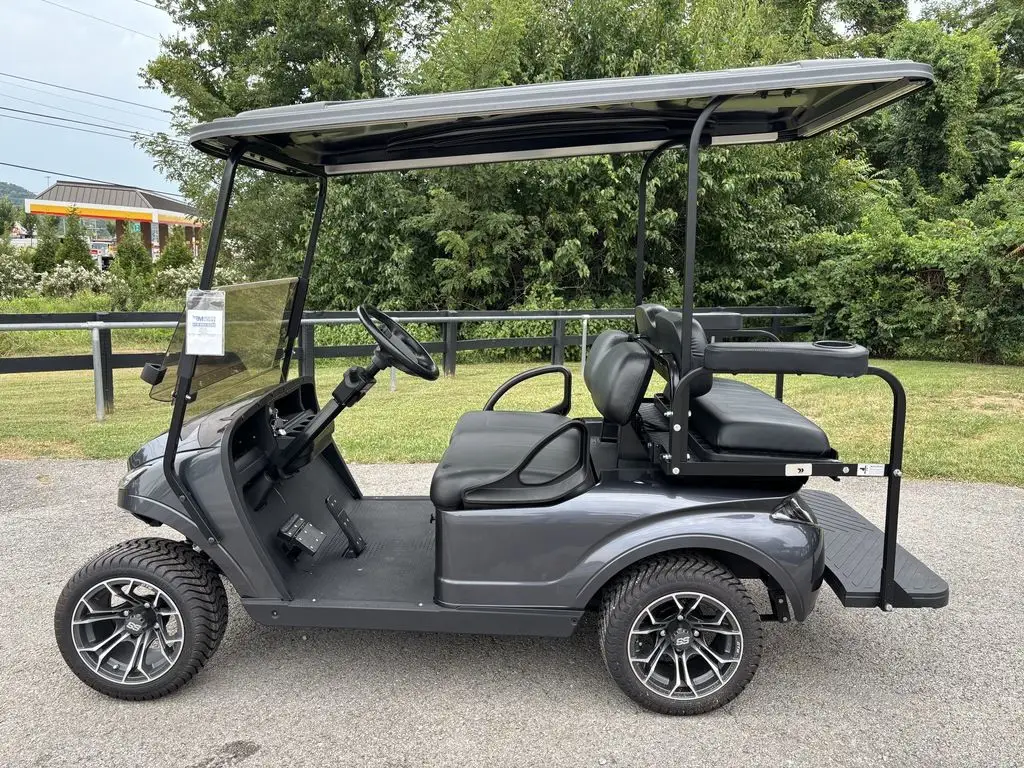 2017 E-Z-GO TXT thumb 2