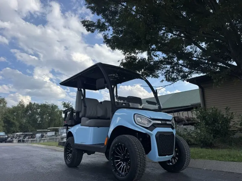 2027 E-Z-GO Liberty photo 1