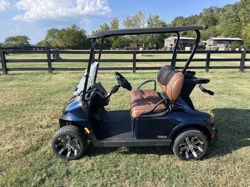 2026 E-Z-GO Freedom thumb 2