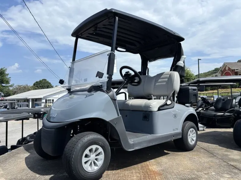 2023 E-Z-GO RXV