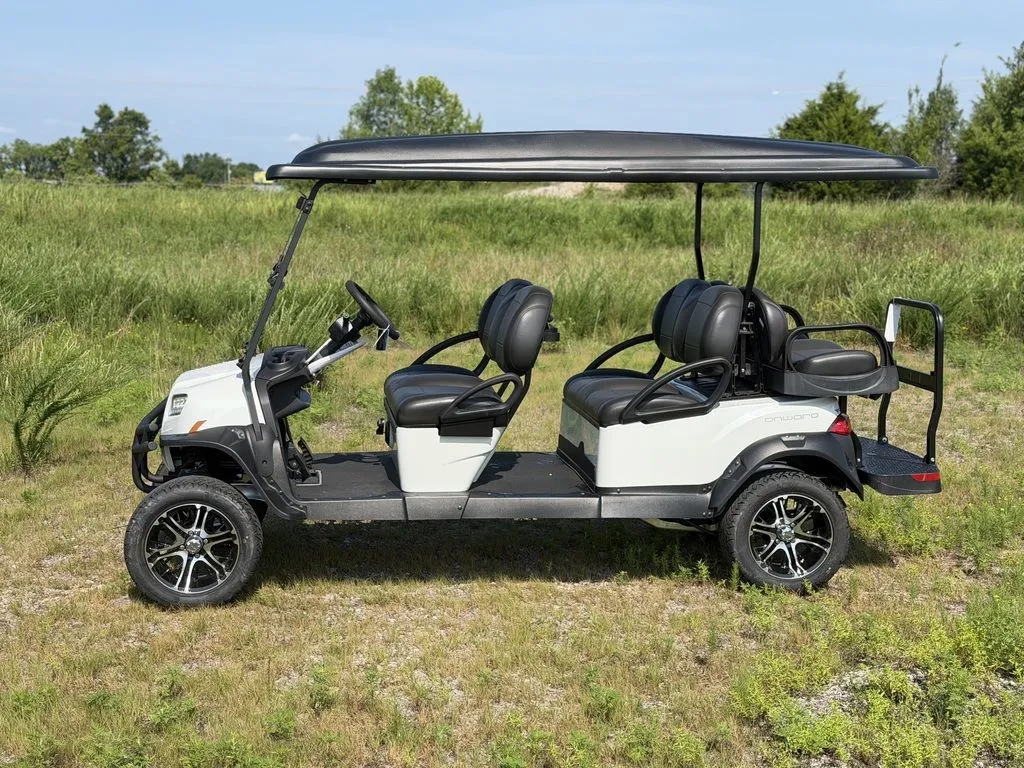 2027 Club Car Onward 6 Passenger thumb 3