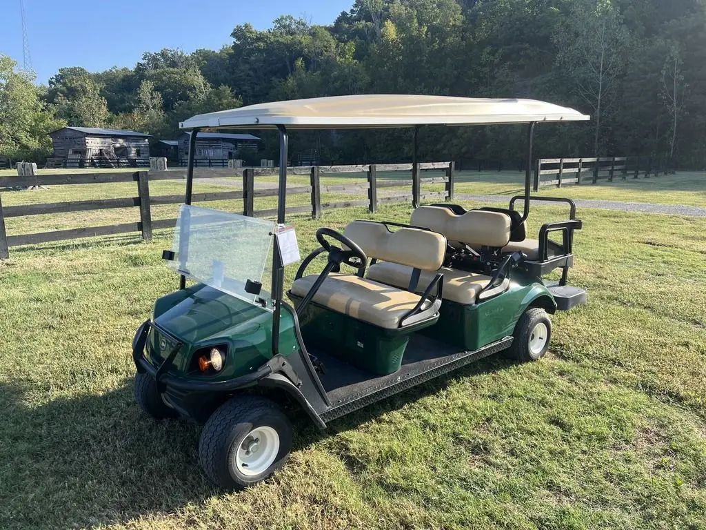 2022 Cushman Shuttle 6 photo 1