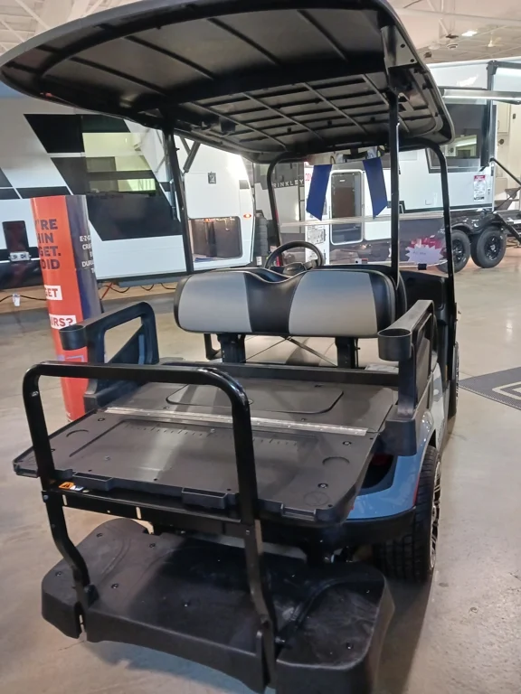 2025 E-Z-GO Express thumb 4