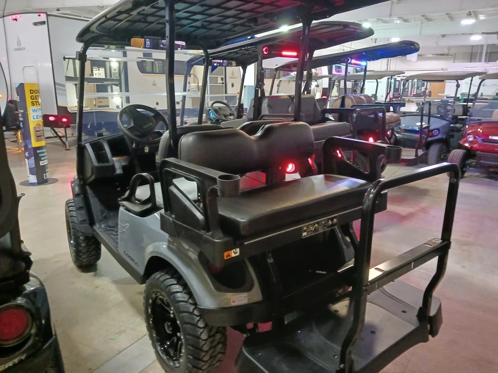 2026 E-Z-GO Express thumb 3