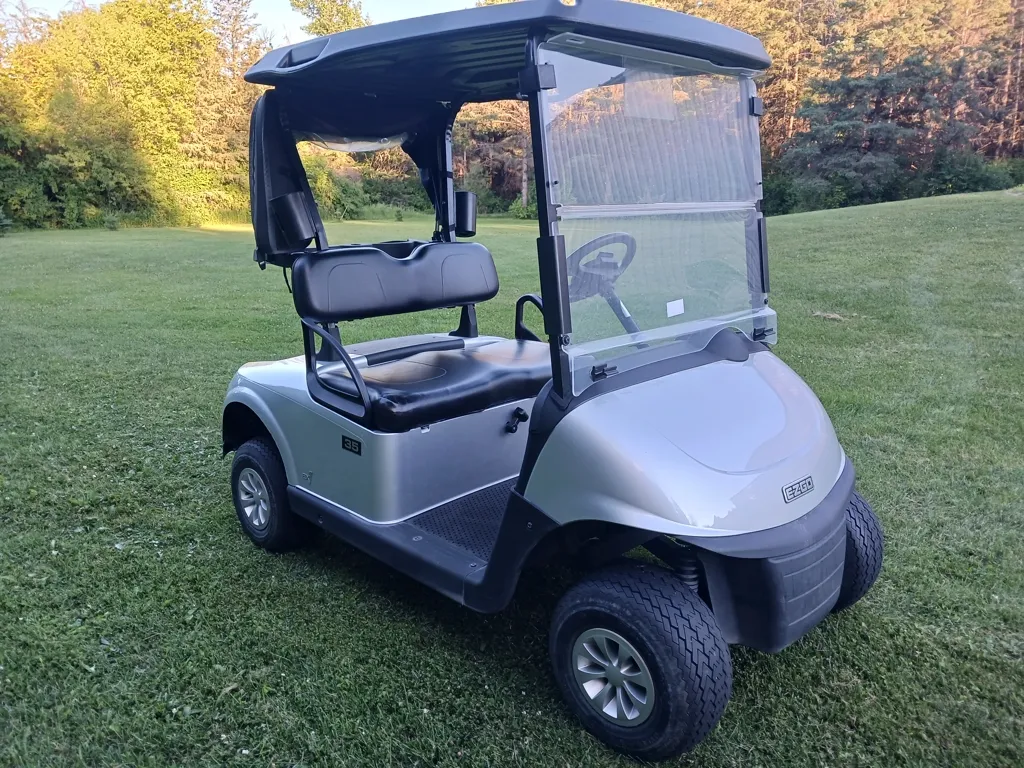 2021 E-Z-GO RXV EX1 Gas thumb 3