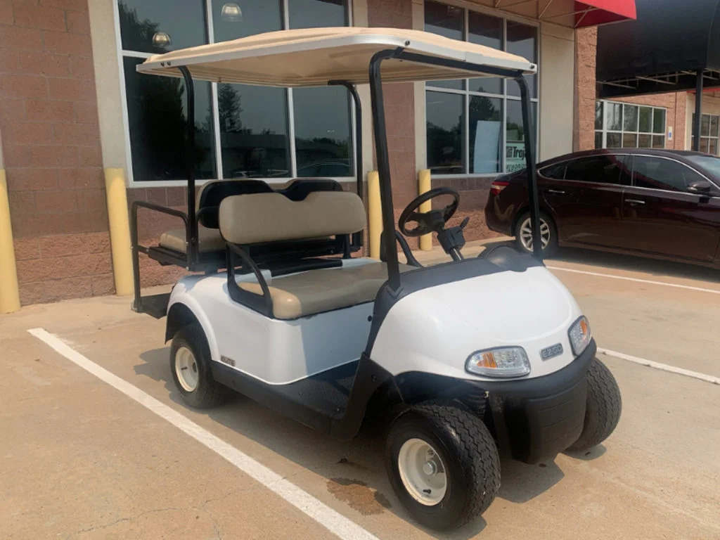 2021 E-Z-GO RXV ELiTE Lithium thumb 2