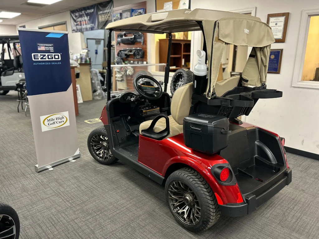 2023 E-Z-GO RXV ELiTE Lithium thumb 3