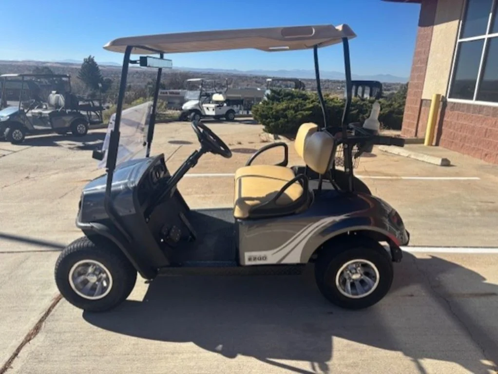 2017 E-Z-GO TXT thumb 2