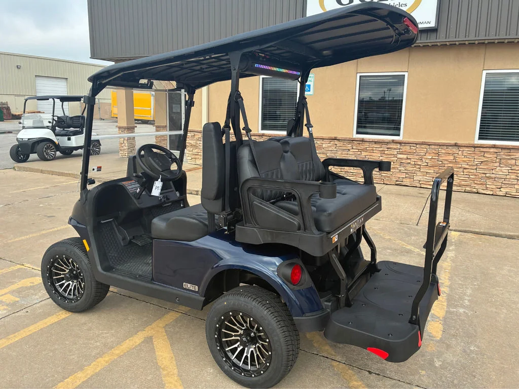 2026 E-Z-GO RXV ELiTE Lithium thumb 3
