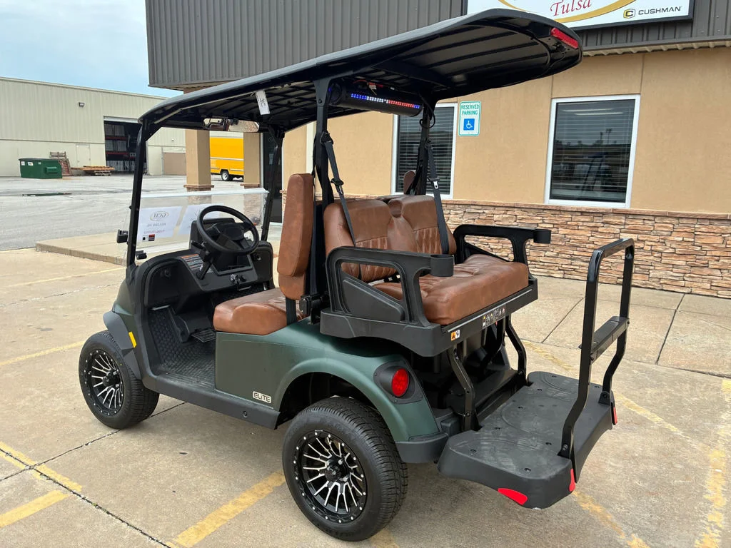 2026 E-Z-GO RXV ELiTE Lithium thumb 3