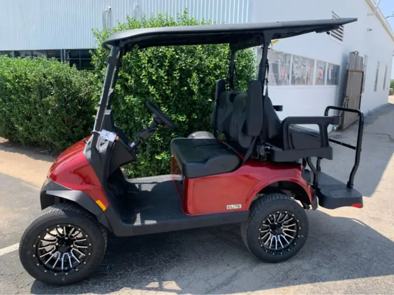 2026 E-Z-GO RXV thumb 1