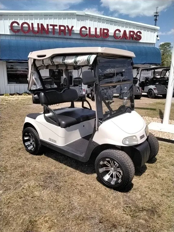 2010 E-Z-GO RXV thumb 1