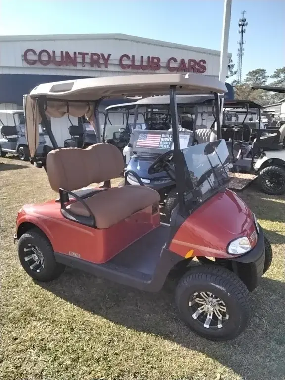 2023 E-Z-GO RXV photo 1