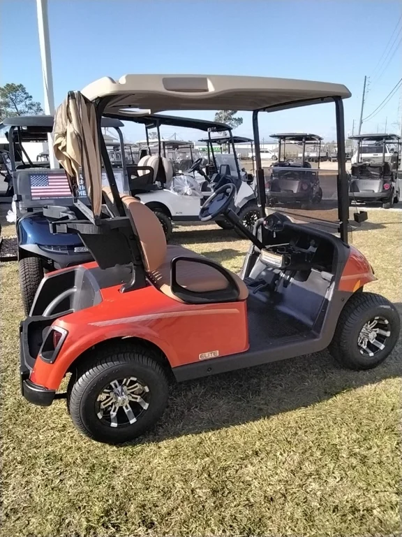 2023 E-Z-GO RXV thumb 2