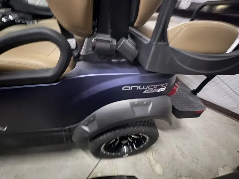 2027 Club Car Onward thumb 3