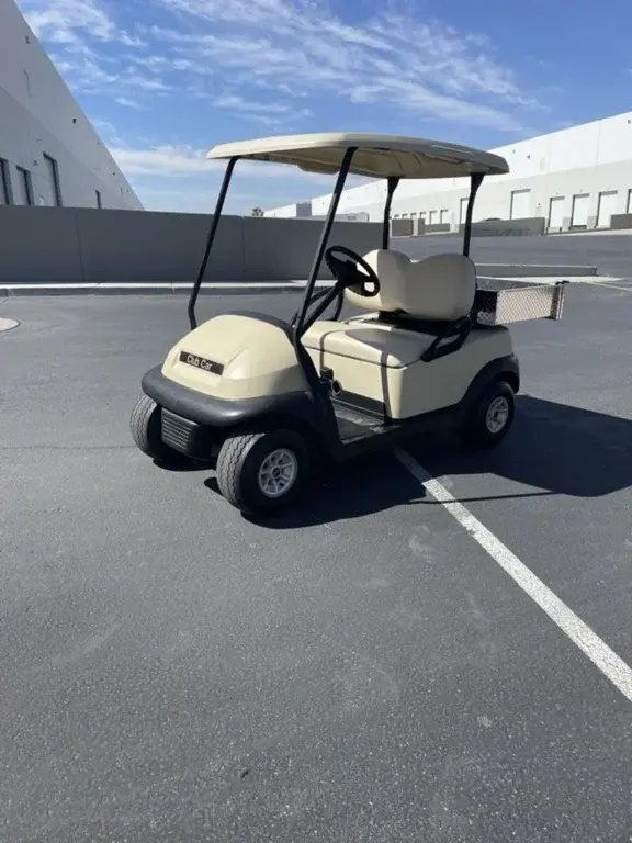 2009 Club Car Precedent Electric photo 1