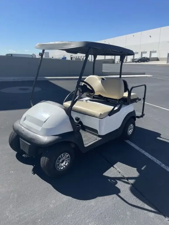 2011 Club Car Precedent photo 1