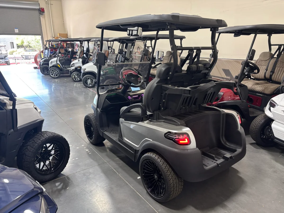 2026 Atlas 2P W105 Carts 2 Passenger With Apple Car Play thumb 4