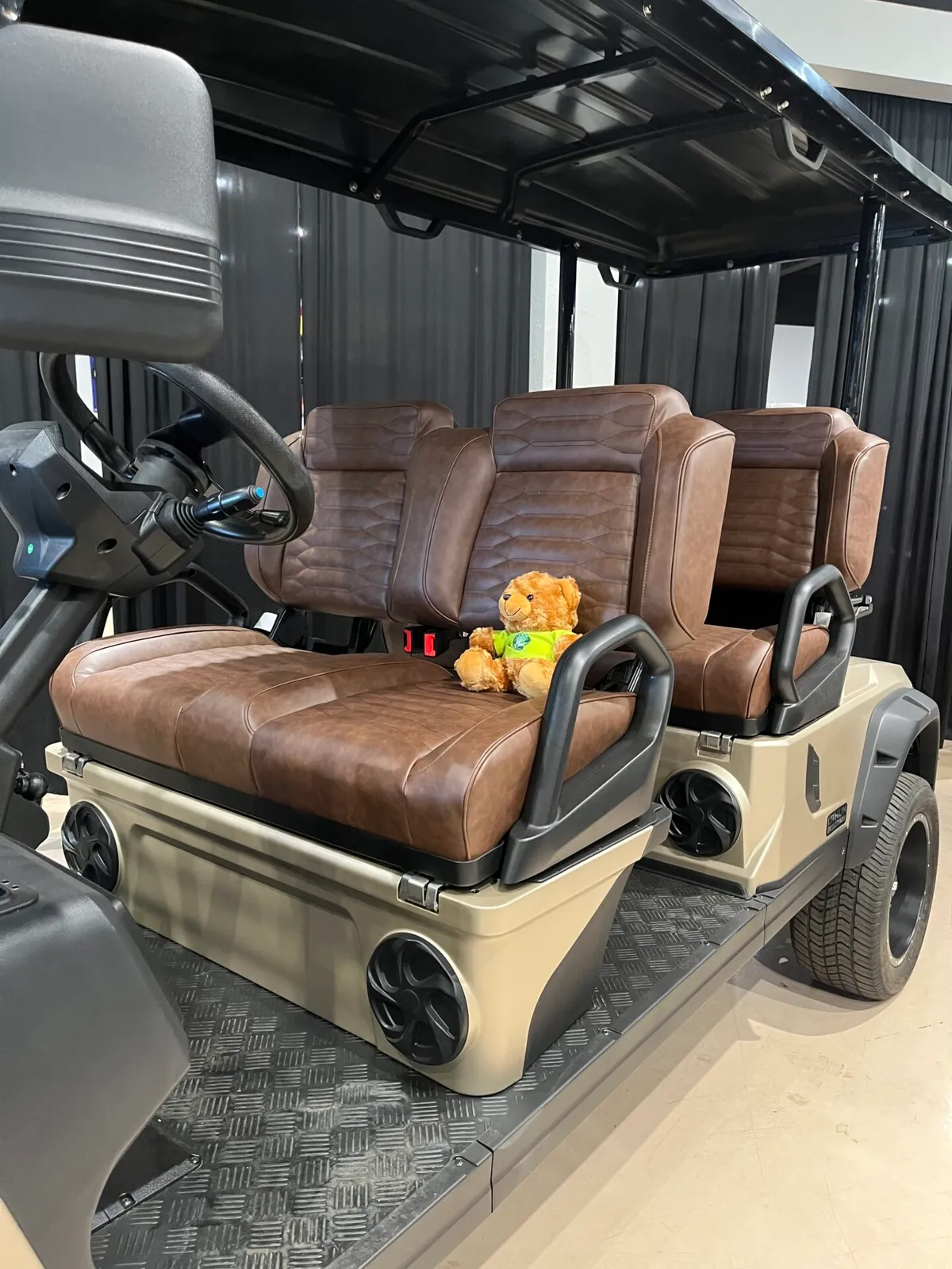 2026 Tara Summit Air 4 Road AIR 4+0 WITH 160AH BATTERY, CUSTOM WHEELS AND TIRES, AND COLLAPSABLE REAR STORAGE thumb 2