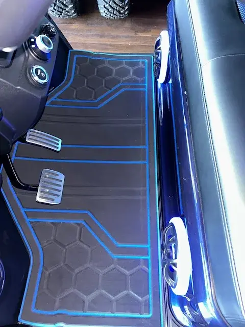 2027 Evolution D5 Ranger 4+ WITH LITHIUM ION BATTERY, APPLE CARPLAY, AND MORE! thumb 2