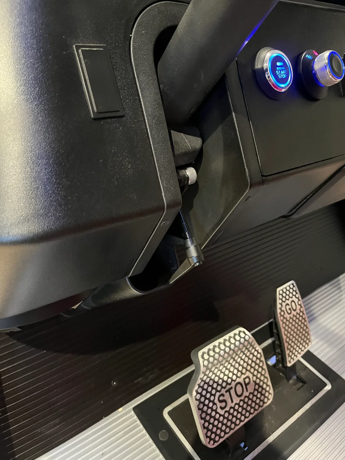 2026 Solana XA 4P 4P WITH 72V LITHIUM BATTERY, 17-DIGIT VIN, APPLE CARPLAY, AND LED LIGHTS thumb 3