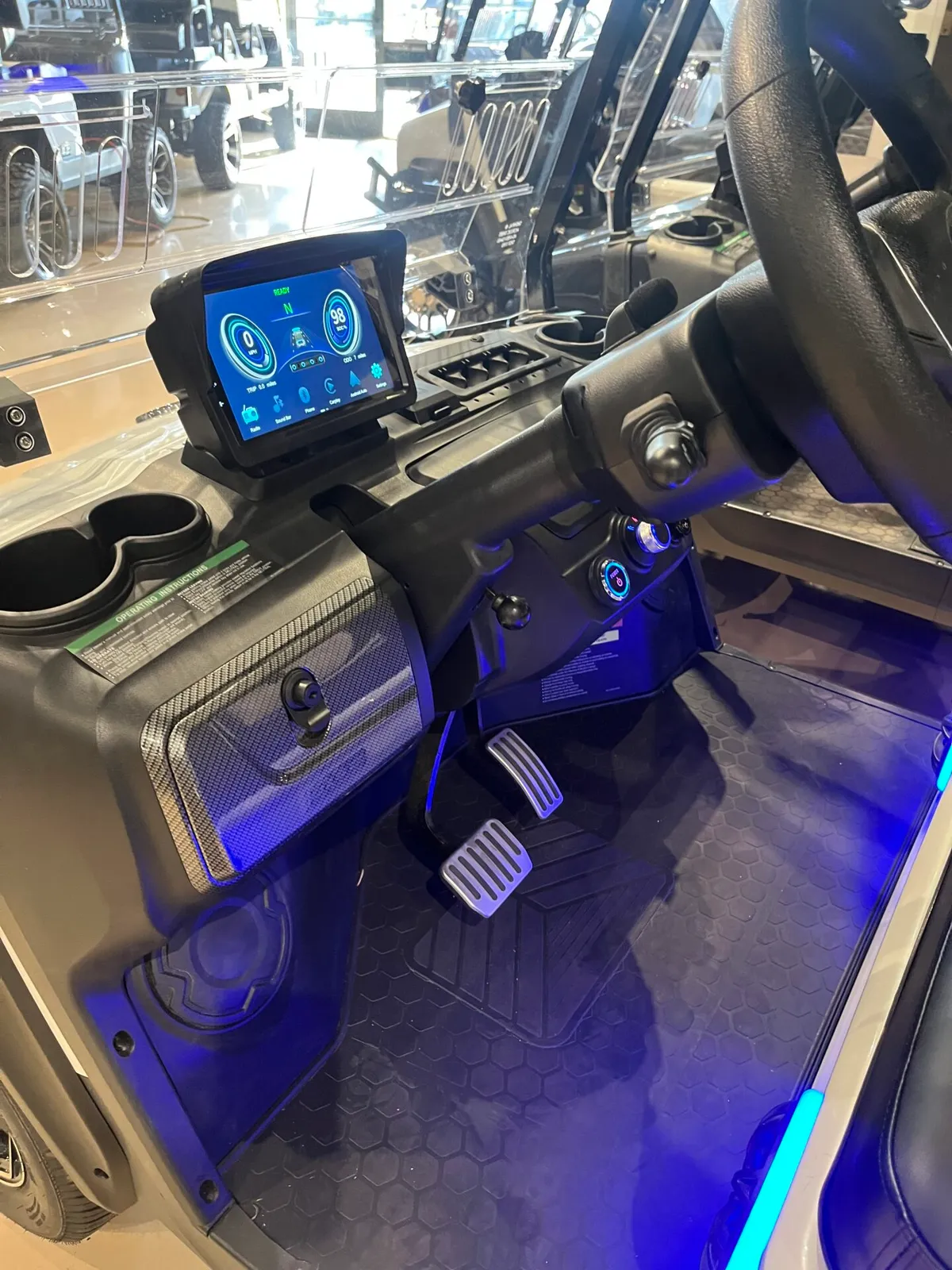 2027 Evolution D5 Ranger 4 PLUS WITH LITHIUM ION BATTERY, APPLE CARPLAY, ELECTRIC MOTOR BRAKE, AND MORE! thumb 2