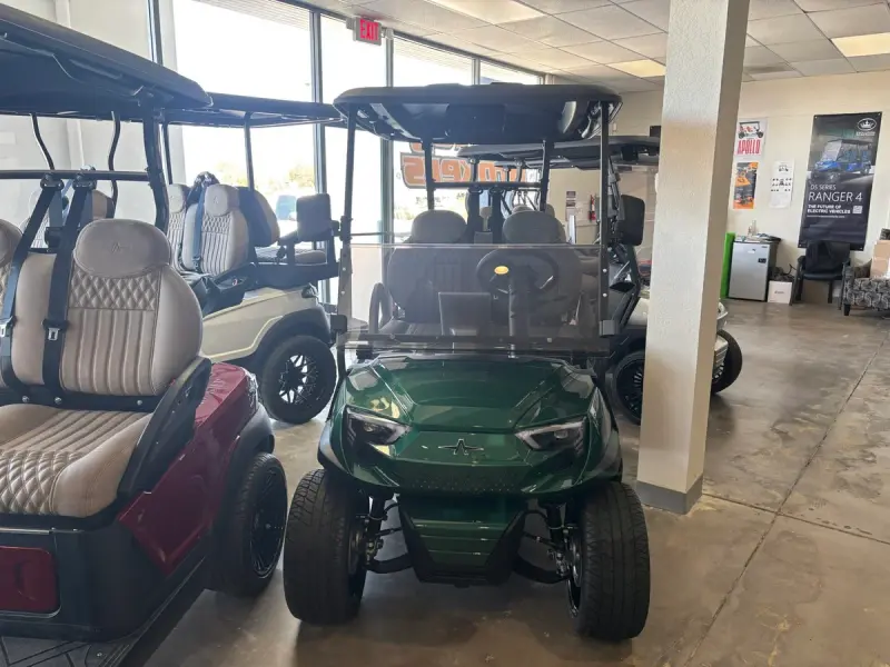 2026 Atlas 2P W105 seater w/ Golf bag Holder photo 1