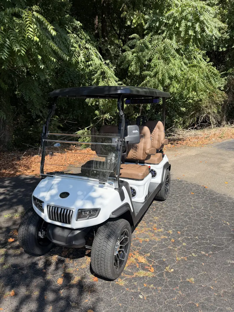 2026 Evolution Ranger 4+ 4+ w/brown seats thumb 1