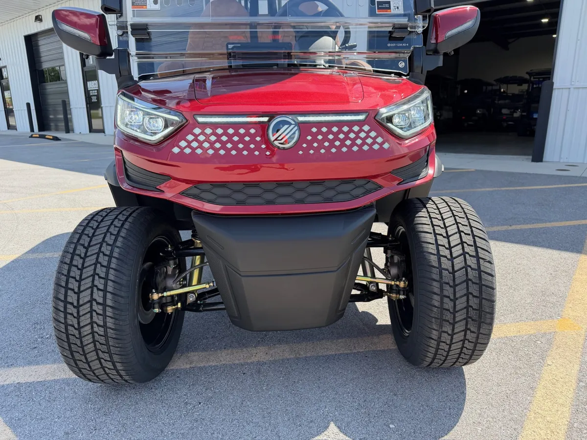 2026 Madjax Ascent - Limited Addition with upgraded seats and audio package thumb 3