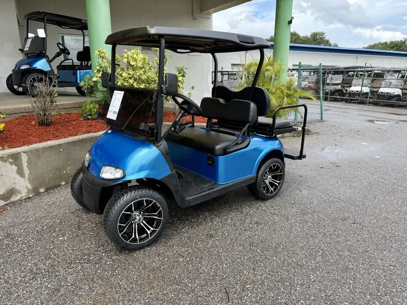 2021 E-Z-GO Freedom ELiTE Lithium thumb 1