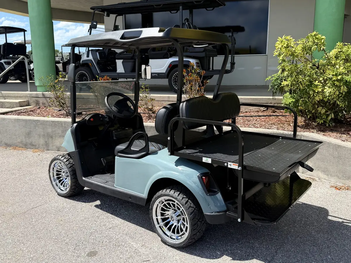 2020 E-Z-GO Freedom ELiTE Lithium thumb 2